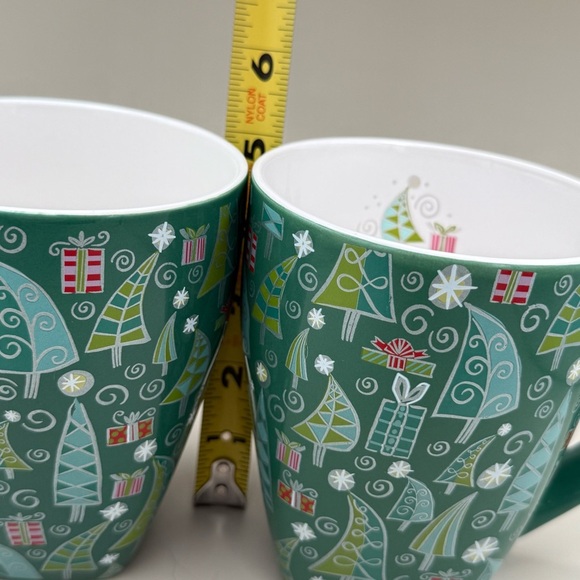 Set of 2 Starbucks 2003 Christmas Barista Coffee Mugs Holiday Trees Gifts 20 oz - Picture 9 of 11